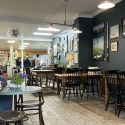Castle Cafe - Cafe seating area