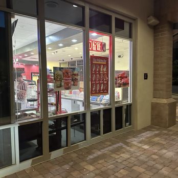 The Paleta bar - Chandler - Outside - Ice Cream & Frozen Yogurt Near Me - Chandler, Arizona