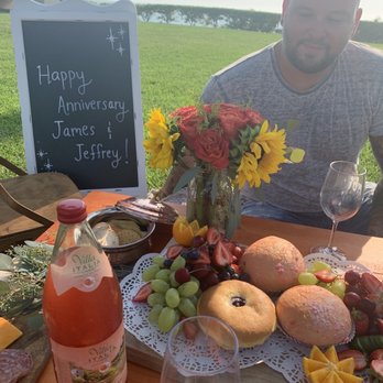 The Charming Picnic - Party & Event Planning Near Me The Charming Picnic - Party & Event Planning Near Me