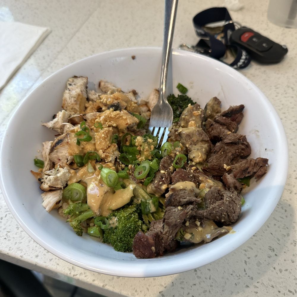 PROTEINHOUSE - Thai Monster - Juice Bars & Smoothies Near Me - Modesto, California PROTEINHOUSE - Thai Monster - Juice Bars & Smoothies Near Me - Modesto, California