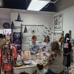 The Junk Drawer Mercantile - Cute store