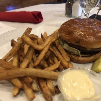 Madison's Pub & Grill - Original burger - New American Near Me - Willowbrook, Illinois