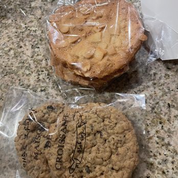 Maison De Croissant - Cookies - Bakeries Near Me - Irvine, California