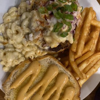 The Craft House - MacnCheese burger - Gastropubs Near Me - Clovis, California The Craft House - MacnCheese burger - Gastropubs Near Me - Clovis, California