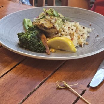 Duke's Beach House - Breakfast & Brunch Near Me - Lahaina, Hawaii Duke's Beach House - Breakfast & Brunch Near Me - Lahaina, Hawaii