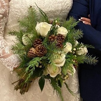 Hy-Vee - The gorgeous bouquet. - Grocery Near Me - Kansas City, Missouri Hy-Vee - The gorgeous bouquet. - Grocery Near Me - Kansas City, Missouri