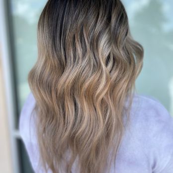 Akalonnie Salon - Hair Stylists Near Me - Katy, Texas Akalonnie Salon - Hair Stylists Near Me - Katy, Texas