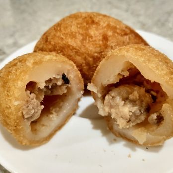 Golden Daisy Restaurant - Deep Fried Dumplings! Crispy, chewy - Just Yum!! - Dim Sum Near Me - Tukwila, Washington Golden Daisy Restaurant - Deep Fried Dumplings! Crispy, chewy - Just Yum!! - Dim Sum Near Me - Tukwila, Washington