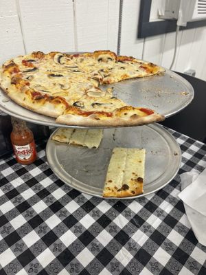 Black Hawk Pizza by null