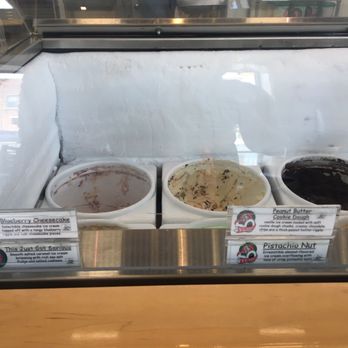 Mom & Pop's - Flavors - Ice Cream & Frozen Yogurt Near Me - Mankato, Minnesota Mom & Pop's - Flavors - Ice Cream & Frozen Yogurt Near Me - Mankato, Minnesota