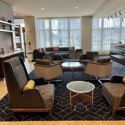 Courtyard by Marriott Muncie at Horizon Convention Center - Lobby