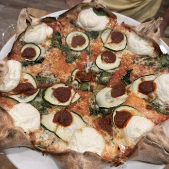 Mister O1 Extraordinary Pizza - South Beach - Vegetarian pizza - Pizza Near Me - Miami Beach, Florida