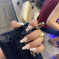 Magic Nails - Nails