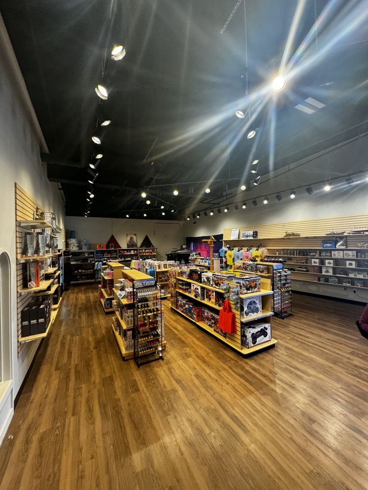 LOWES HOBBY SHOP Updated September 2024 11 Photos 615 Pass Rd, Gulfport, Mississippi Toy