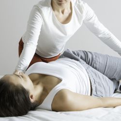 Laura Lin Healing Arts - Somatic Bodywork begins with breathwork, movement, or meditation.  This treatment intuitively moves into a combination of body/energy work.
