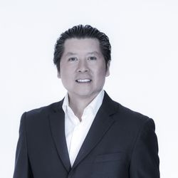 T.Y. Steven Ip, MD - T. Y. Steven Ip, MD, FACS
Plastic Surgeon