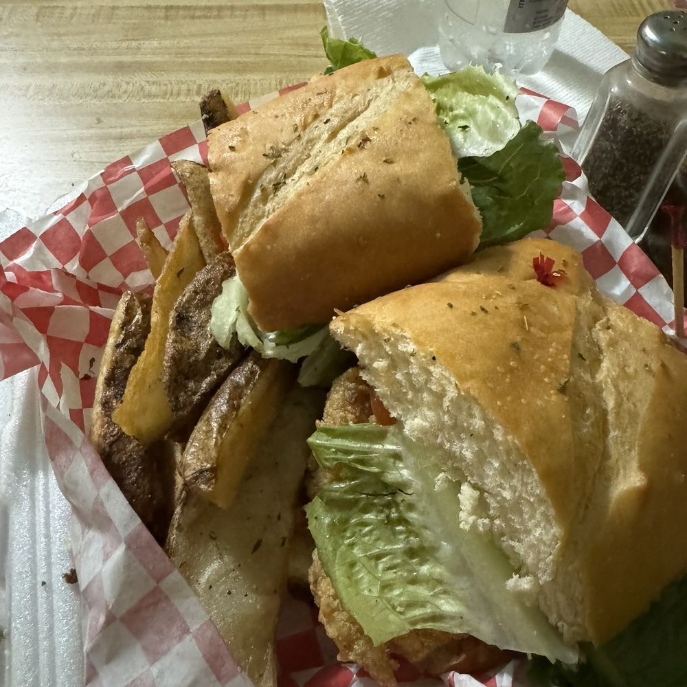The Tomato Place - Catfish poboy - Juice Bars & Smoothies Near Me - Vicksburg, Mississippi The Tomato Place - Catfish poboy - Juice Bars & Smoothies Near Me - Vicksburg, Mississippi