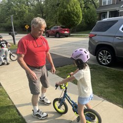 Bill Norbergs Bike Lessons - Bill working with Bird on her bike setup!