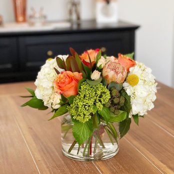 B'z Blooms - Florists Near Me B'z Blooms - Florists Near Me