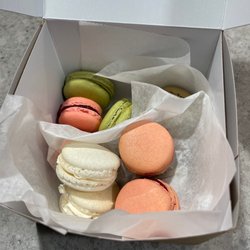 Proper Pastry - Macaroons