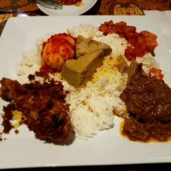 Wayang - Nasi rendeng. Fried chicken, jackfruit, braised beef and side of potato and boiled egg - Indonesian Near Me - Alhambra, California Wayang - Nasi rendeng. Fried chicken, jackfruit, braised beef and side of potato and boiled egg - Indonesian Near Me - Alhambra, California