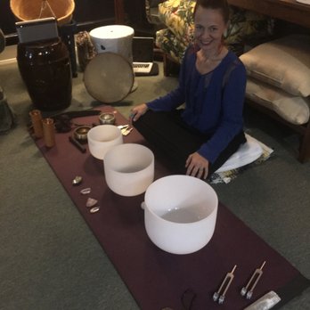 The Stillness - Leading a meditation with sound at Indigo Alliance in Pasadena. - Yoga Near Me The Stillness - Leading a meditation with sound at Indigo Alliance in Pasadena. - Yoga Near Me