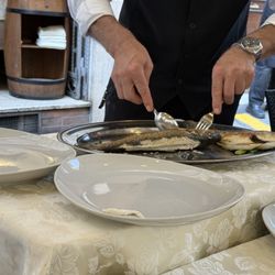 La Lampada - Sea bass and sea bre deboned tableside