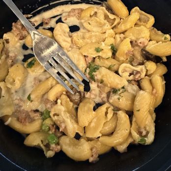 il vecchio - Orechetti with peas, sausage and cream sauce - Italian Near Me - Pacific Grove, California il vecchio - Orechetti with peas, sausage and cream sauce - Italian Near Me - Pacific Grove, California