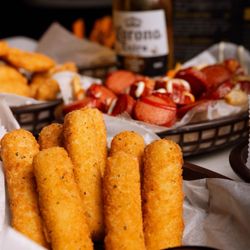 Gonzo’s Kitchen - Mozzarella sticks