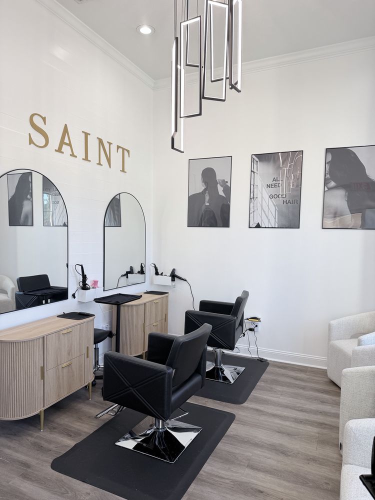 Saint Salon Studios Logo