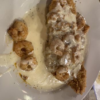 Lil G's Kajun Restaurant - Catfish Empire - Seafood Near Me - Belle Chasse, Louisiana