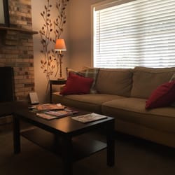 Mikulka Carol Bloomquist MD - Lobby.