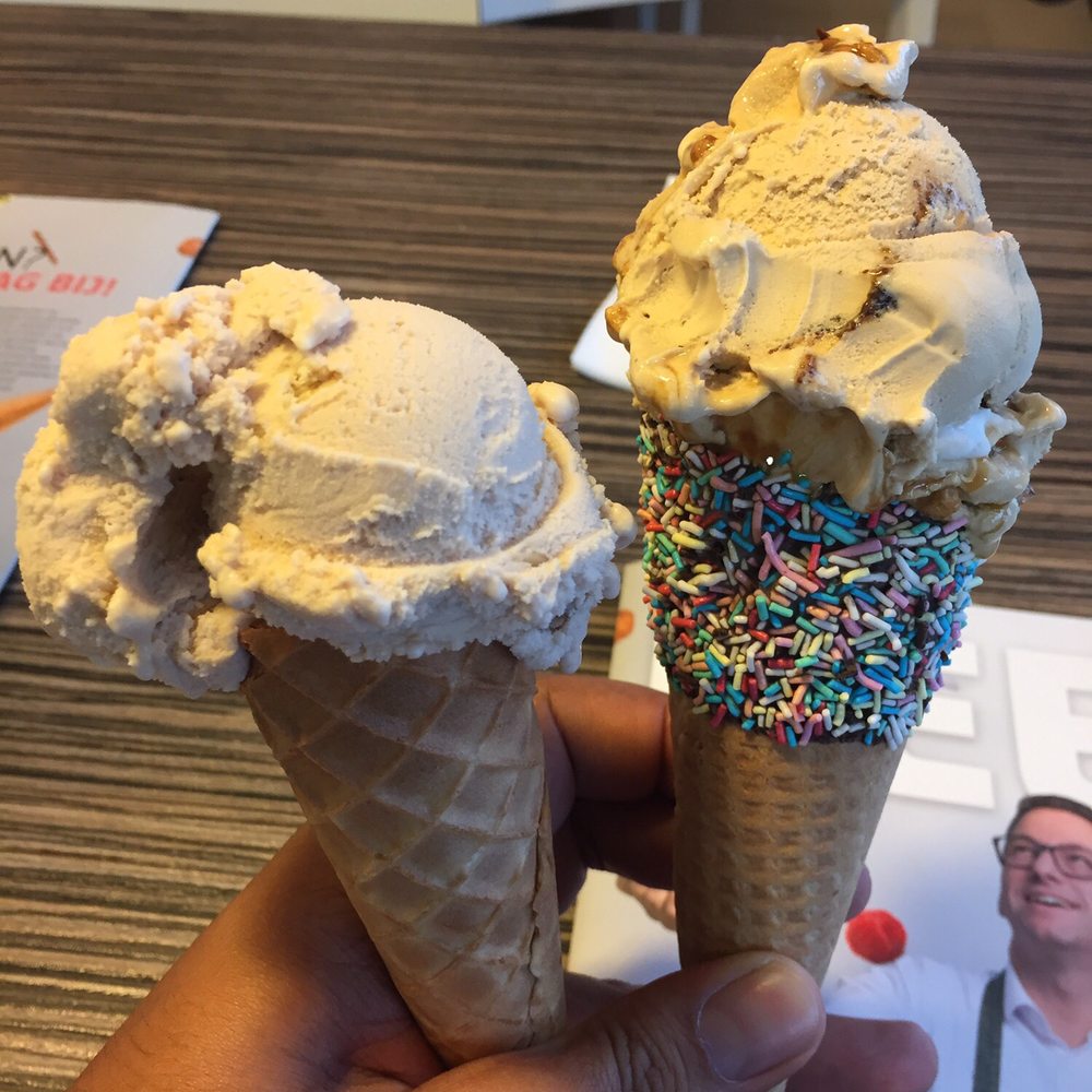 Ijssalon Kees - Ice Cream & Frozen Yogurt Near Me - Geldrop, New Brunswick