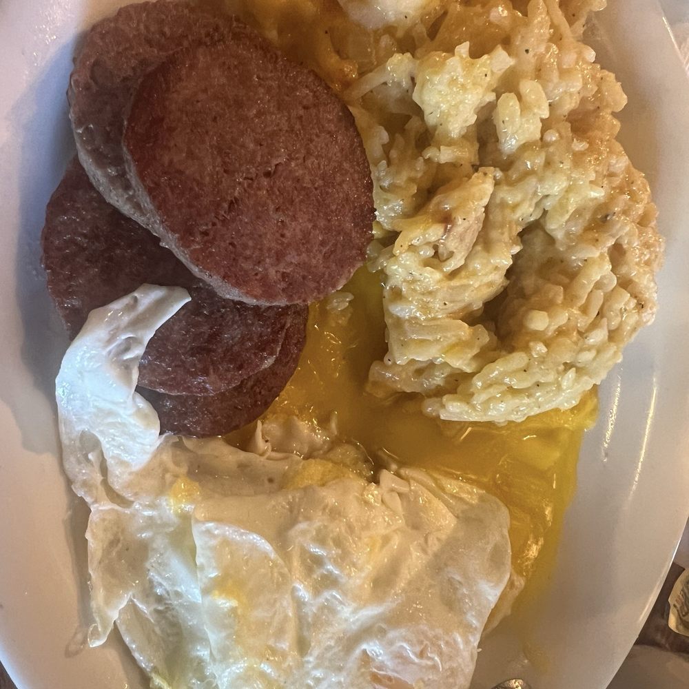 Cracker Barrel Old Country Store - Breakfast & Brunch Near Me - Kingman, Arizona