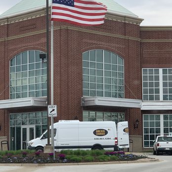 Brexis - We proudly deliver freshly prepared meals for a well regarded fitness center. - Couriers & Delivery Services Near Me - Winfield, Illinois