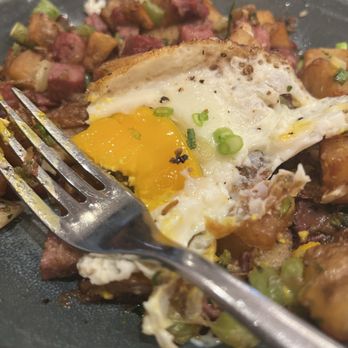 Unconventional Diner - Corned Beef Hash - Breakfast & Brunch Near Me - Washington, DC, District of Columbia