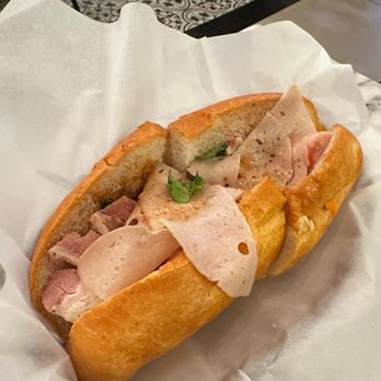 Pho Ben - Bellaire - Banh Mi (tasty, lacking in pate though) - Vietnamese Near Me - Bellaire, Texas Pho Ben - Bellaire - Banh Mi (tasty, lacking in pate though) - Vietnamese Near Me - Bellaire, Texas
