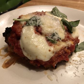 True Food Kitchen - Air-fried Chicken Parm with spaghetti squash! - Vegetarian Near Me - Naples, Florida True Food Kitchen - Air-fried Chicken Parm with spaghetti squash! - Vegetarian Near Me - Naples, Florida
