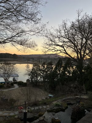 Lookout Point Lakeside Inn by null