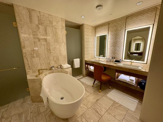 Crockfords Las Vegas, LXR Hotels & Resorts by null