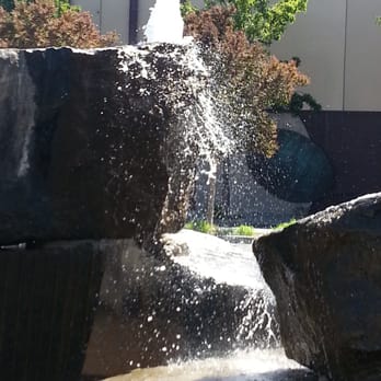 Downtown Pleasant Hill - Water fountain - Shopping Centers Near Me - Pleasant Hill, California