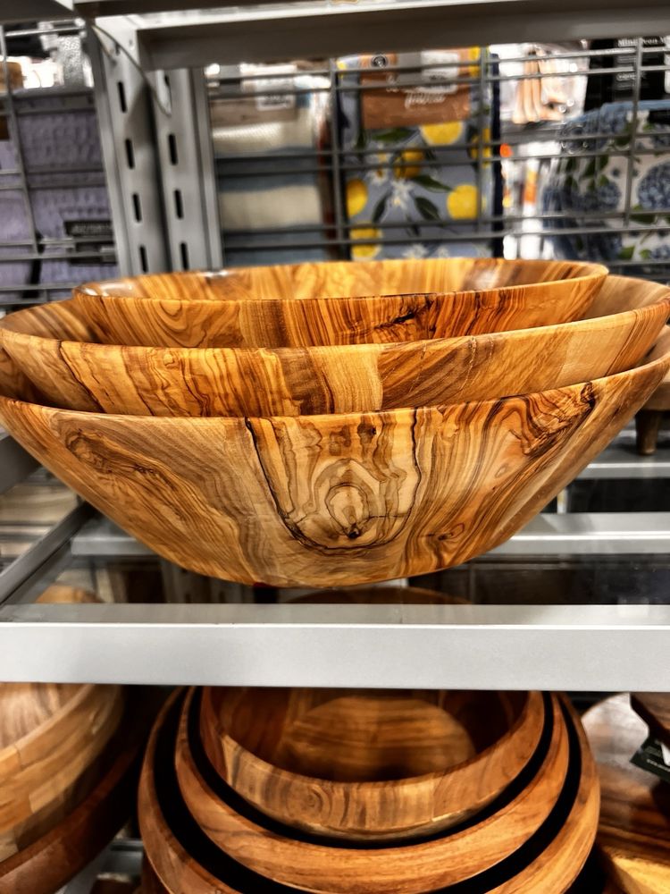 HOME SENSE Updated September 2024 21 Photos 1501 Niagara Falls