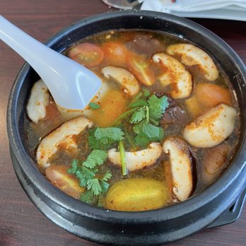 Broccoli - Tom Yum - Chicken - Asian Fusion Near Me - Schiller Park, Illinois