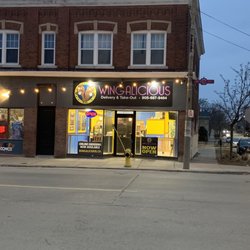 Wingalicious - Outside of establishment.