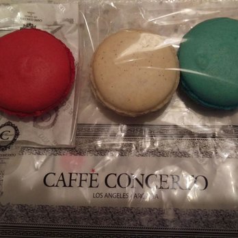 Caffe Concerto - Red velvet, vanilla bean, turquoise - Pizza Near Me - Los Angeles, California