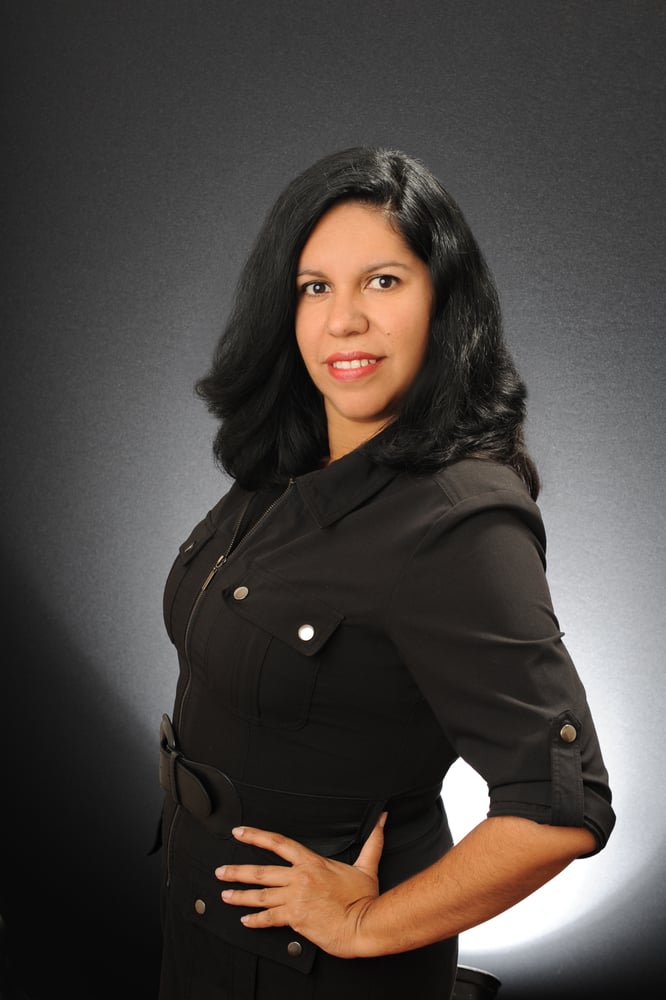 LAURA JUAREZ COLDWELL BANKER GENE ARMSTRONG 416 W Manchester Blvd