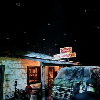 Universal Horror Unleashed - Que for Texas Chainsaw Massacre - Haunted Houses Near Me - Las Vegas, Nevada Universal Horror Unleashed - Que for Texas Chainsaw Massacre - Haunted Houses Near Me - Las Vegas, Nevada