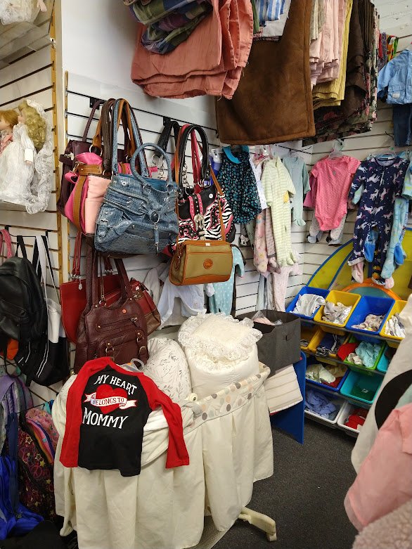 THE INDOOR YARD SALE & CONSIGNMENT SHOP Updated June 2024 35 Photos