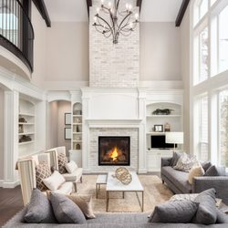 MTI Carpentry - Complete living room remodeling with built-in wall shelves