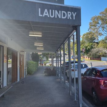 Indooroopilly Laundry - Laundromat Near Me - Taringa, QLD